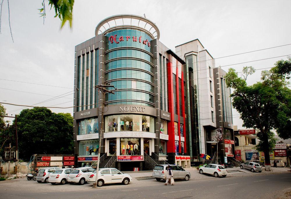narula