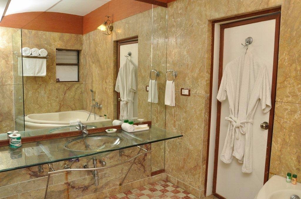 jacksons-suite-room (1)