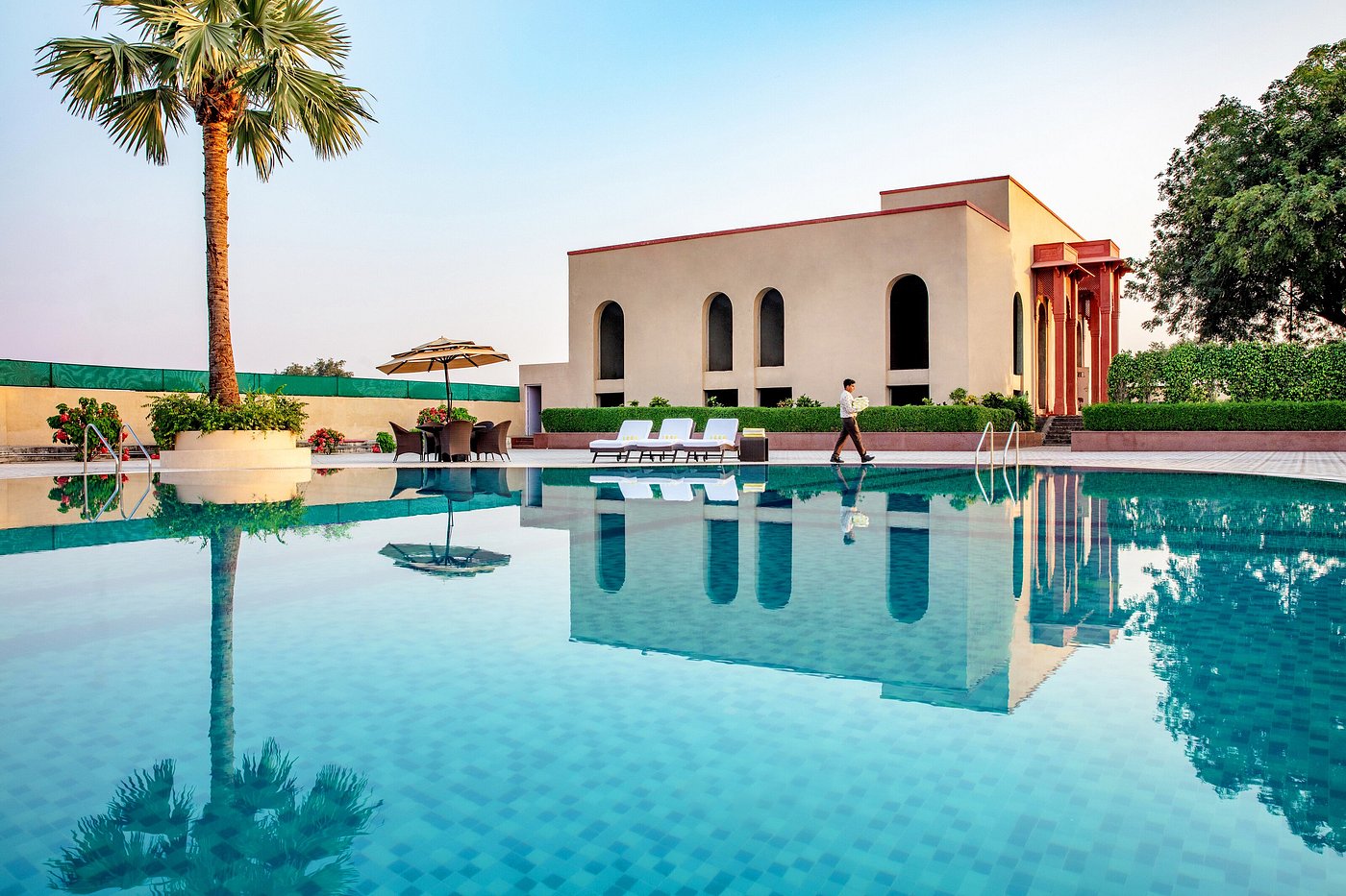 swimming-pool